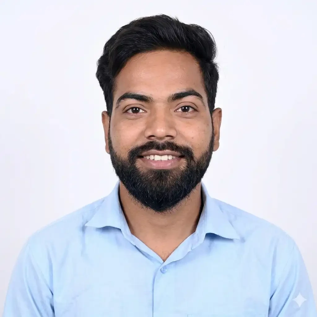 Gautam Ishwar - Physics & Mathematics teacher at LM Integrated School Begusarai